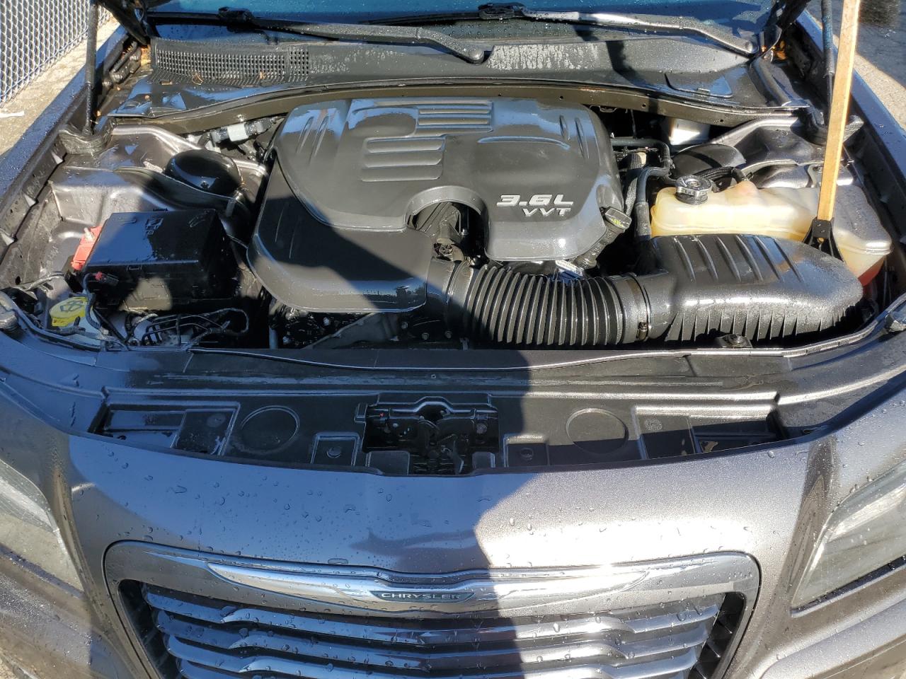 2018 Chrysler 300 S VIN: 2C3CCAGG3JH141353 Lot: 84542755