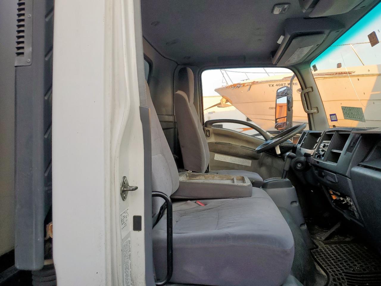 2008 Isuzu Npr VIN: JALC4W16687003400 Lot: 83995095