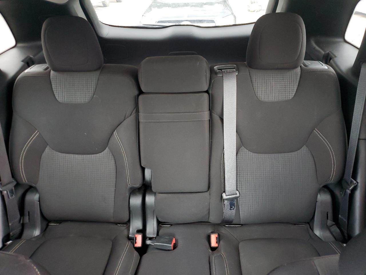 2015 Jeep Cherokee Latitude VIN: 1C4PJLCS6FW670846 Lot: 83973955