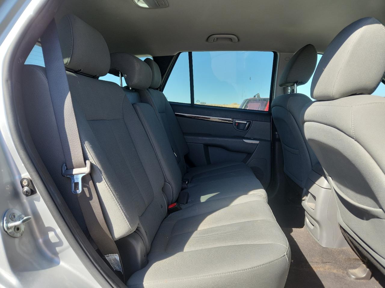 2011 Hyundai Santa Fe Gls VIN: 5XYZGDAB7BG002044 Lot: 81526115