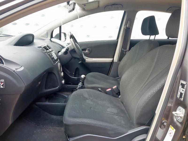 2011 TOYOTA YARIS T SPIRIT VVT-I 
