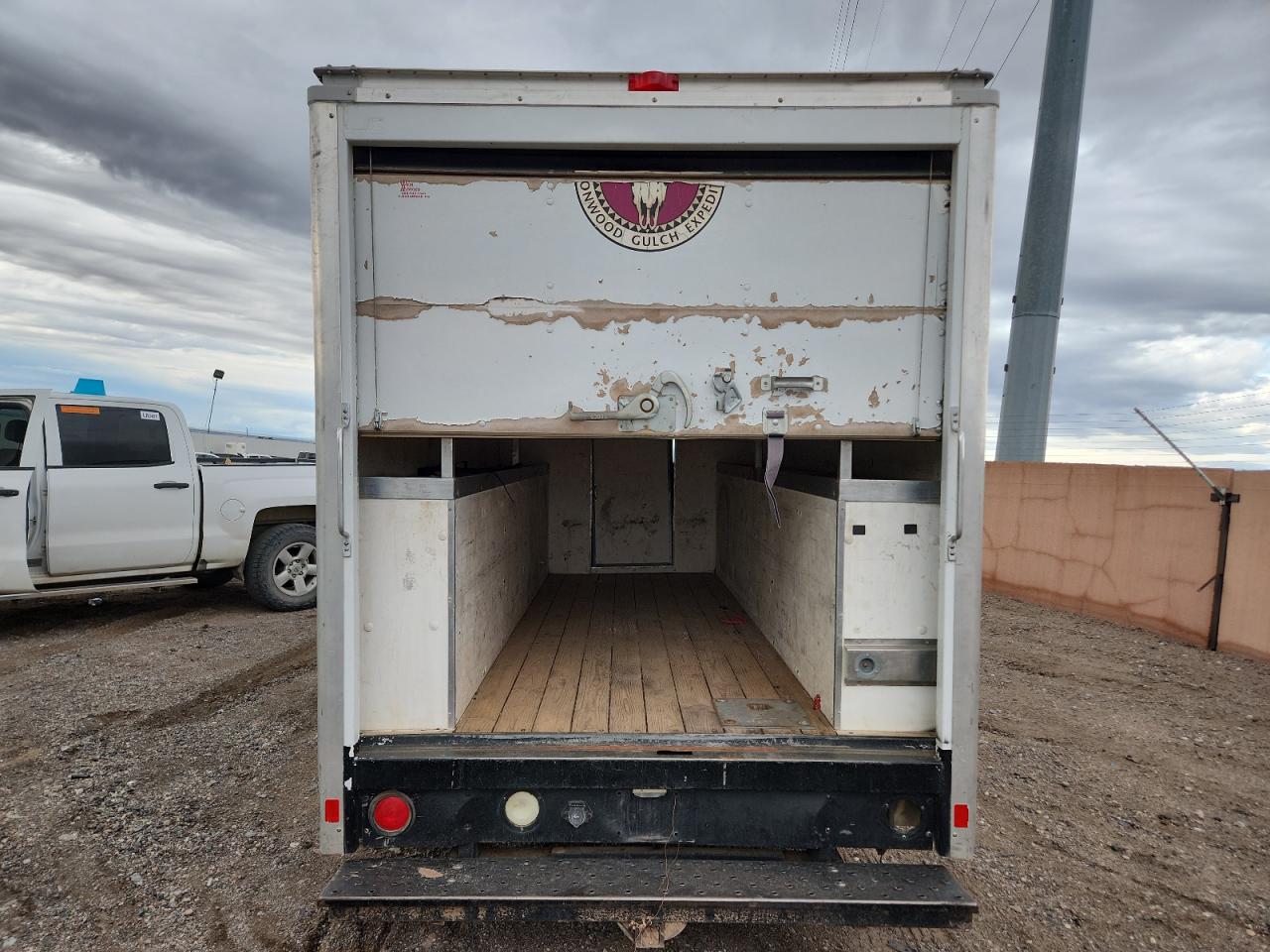 2011 Ford Econoline E350 Super Duty Cutaway Van VIN: 1FDSE3FL6BDA91344 Lot: 81089275