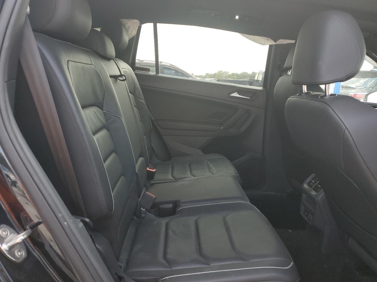 2020 Volkswagen Tiguan Sel Premium R-Line VIN: 3VV4B7AX4LM067901 Lot: 80340275