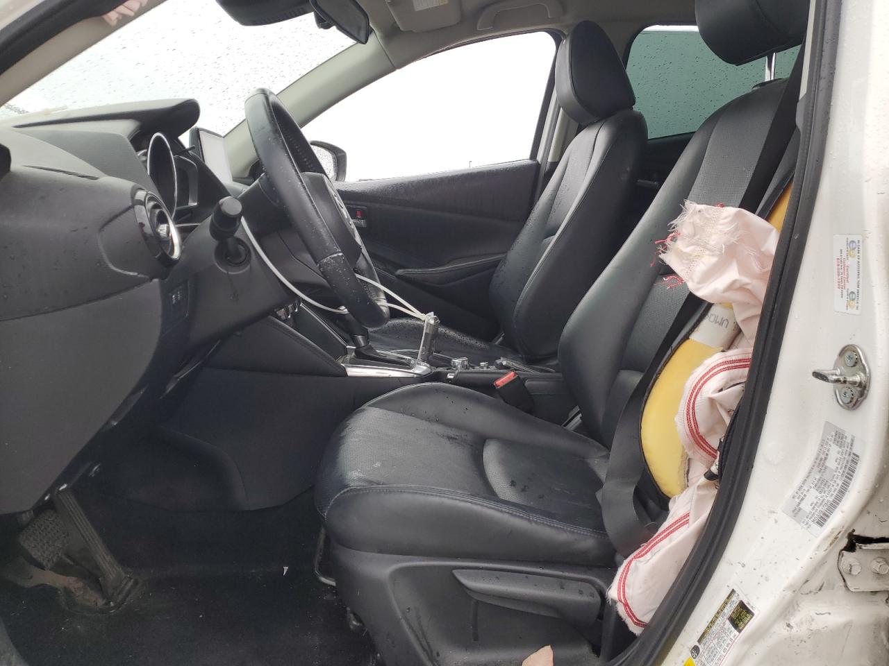 2020 Toyota Yaris Le VIN: 3MYDLBJV9LY700545 Lot: 81329005