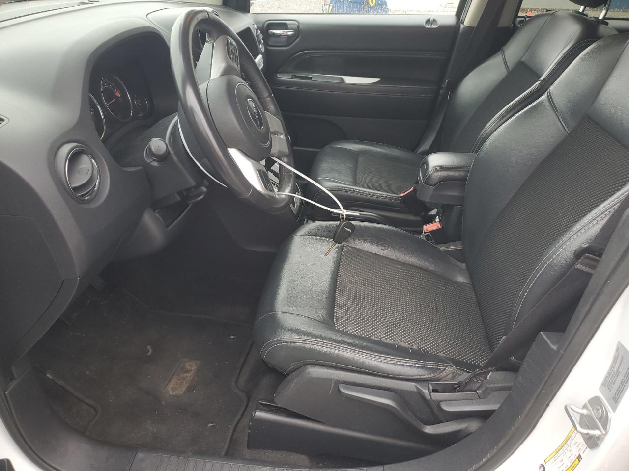 2017 Jeep Compass Latitude VIN: 1C4NJCEA7HD207088 Lot: 82153285