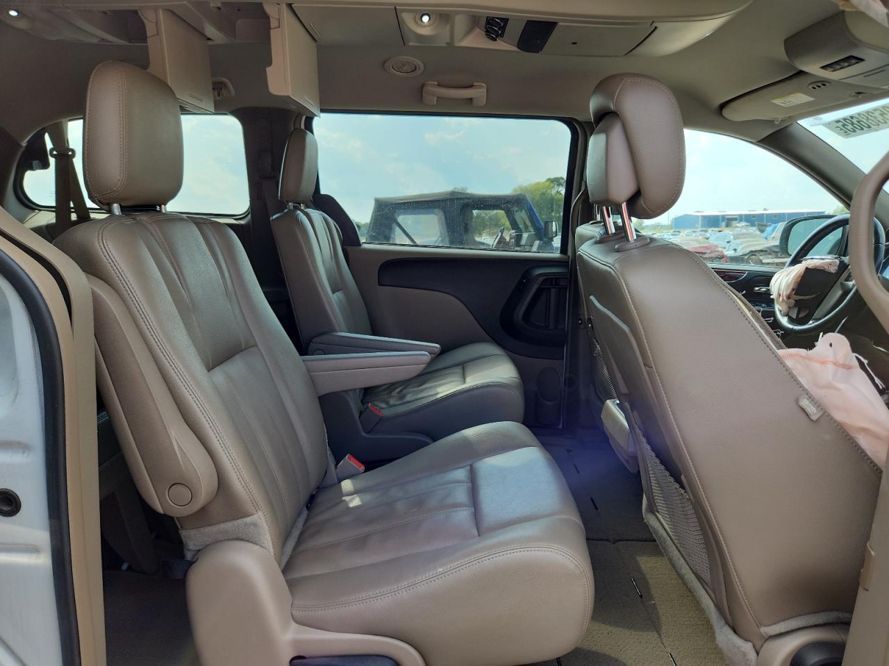 2014 Chrysler Town & Country Touring VIN: 2C4RC1BG8ER438759 Lot: 80538685