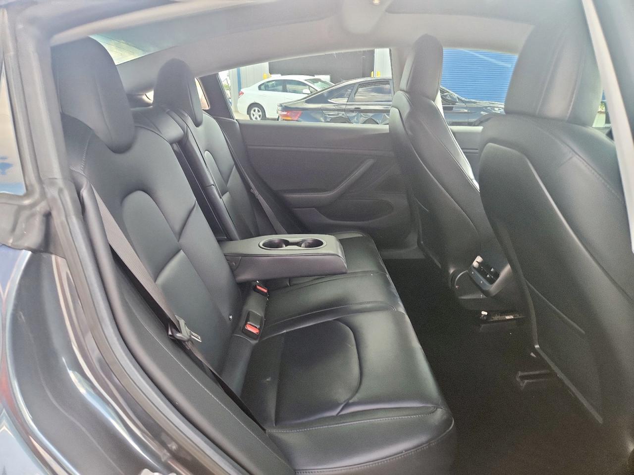 2018 Tesla Model 3 VIN: 5YJ3E1EAXJF012097 Lot: 82044445