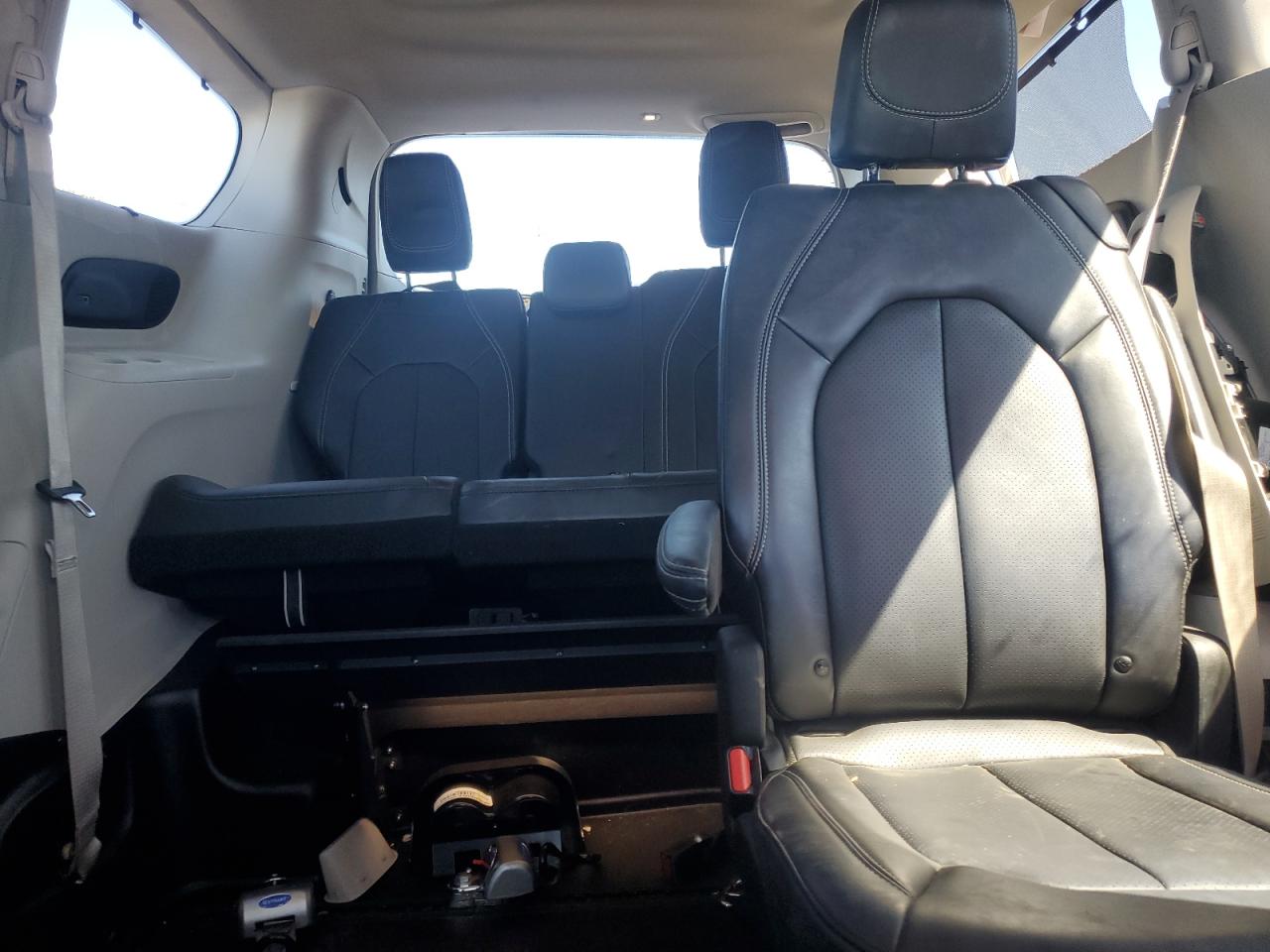 2024 Chrysler Pacifica Touring L VIN: 2C4RC1BG7RR152455 Lot: 69415495