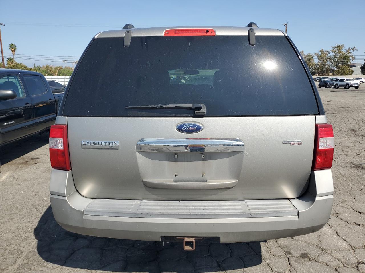 2008 Ford Expedition Xlt VIN: 1FMFU15538LA84572 Lot: 84608575