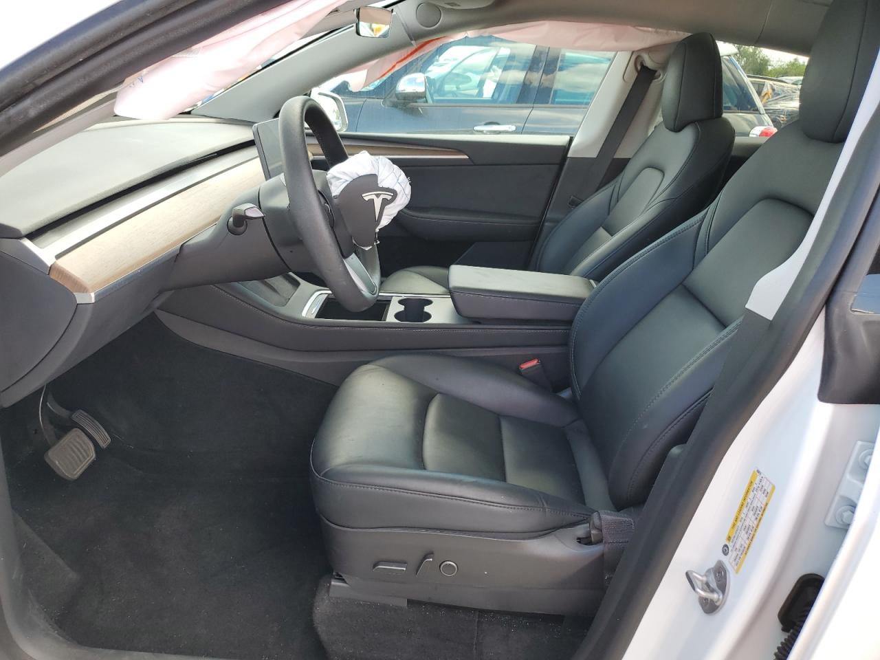 2023 Tesla Model Y VIN: 7SAYGDEE2PF683618 Lot: 84240115