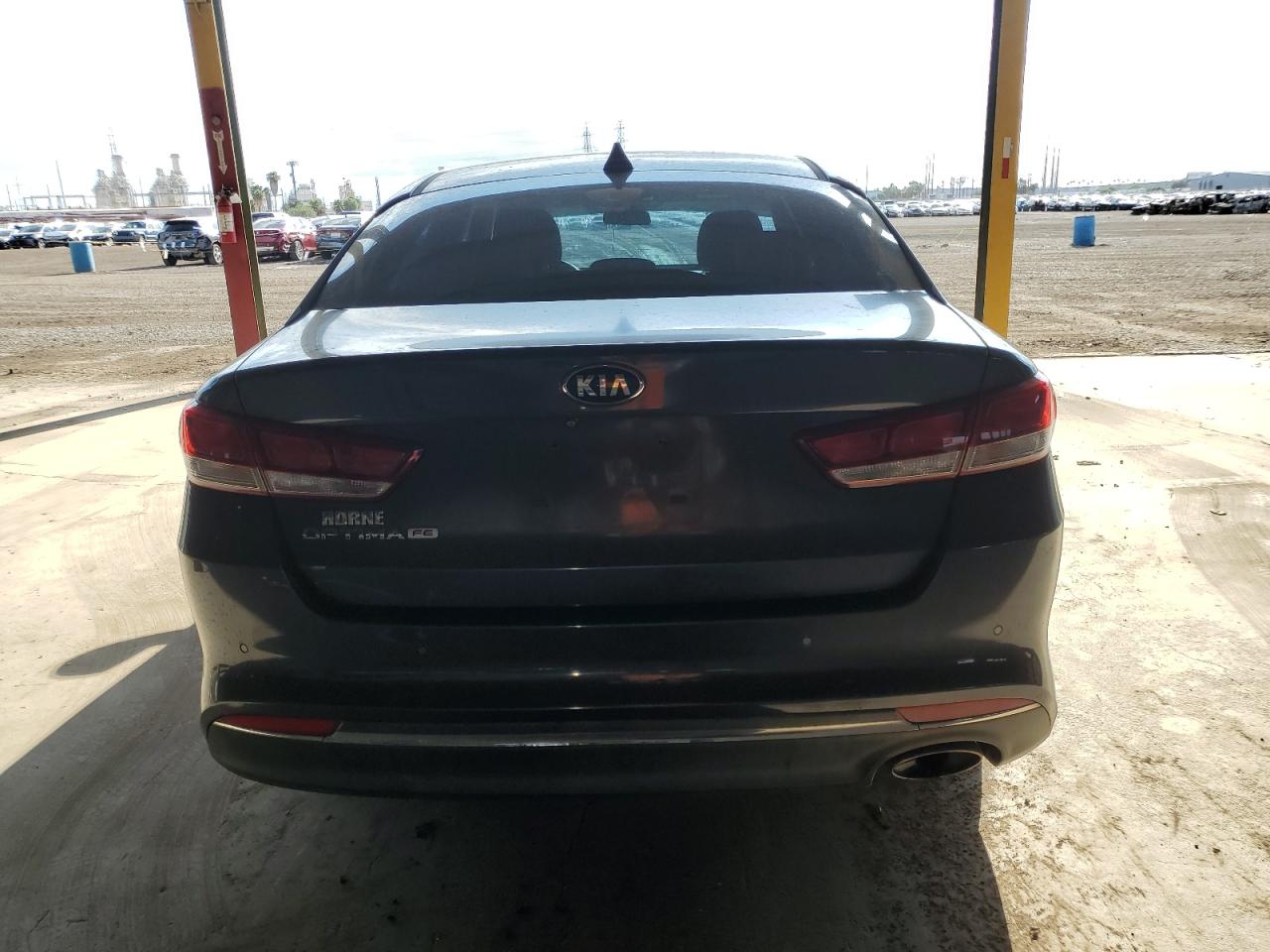 2018 Kia Optima Lx VIN: KNAGT4L31J5216900 Lot: 81882555