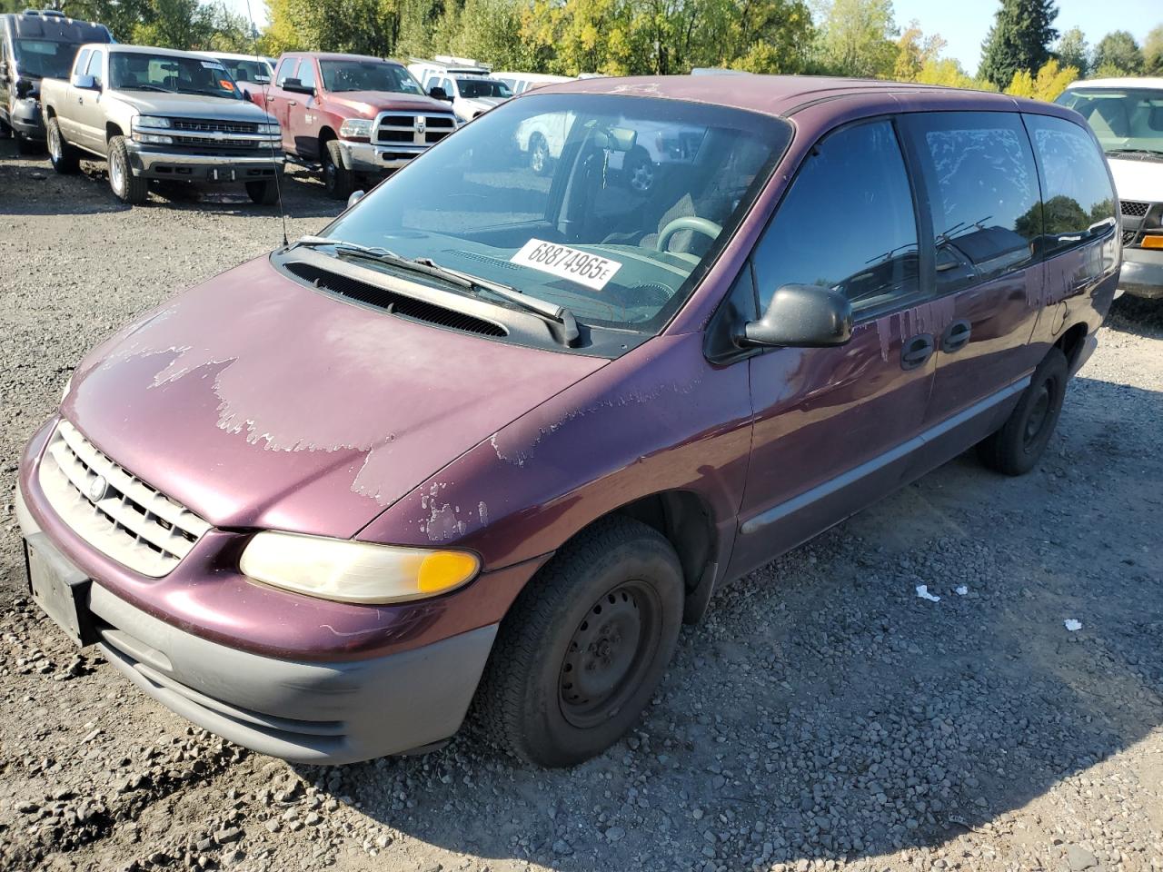PLYMOUTH MINIVAN 2000. Lot# 68874965. VIN 2P4GP2436YR630080. Photo 1