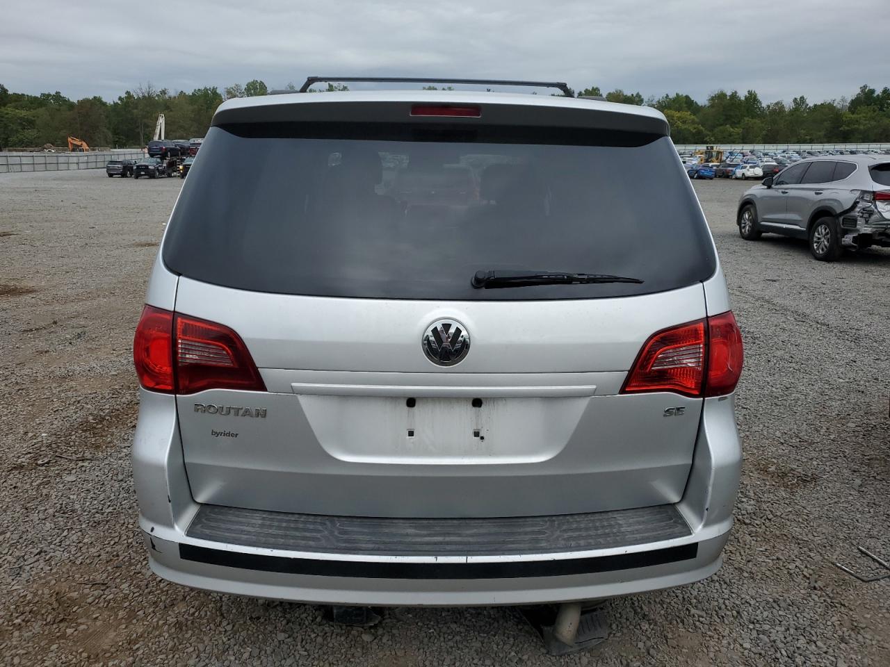 2011 Volkswagen Routan Se VIN: 2V4RW3DG1BR772584 Lot: 81147515