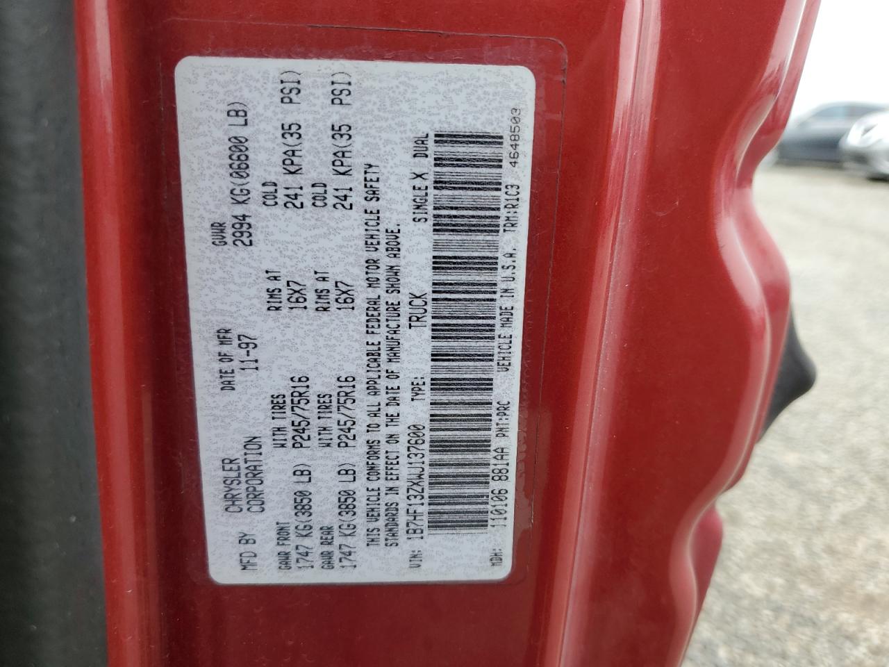 1998 Dodge Ram 1500 VIN: 1B7HF13ZXWJ137600 Lot: 81153555