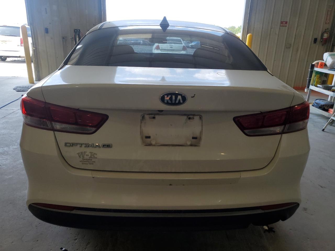 2016 Kia Optima Lx VIN: KNAGT4L31G5070426 Lot: 80171505