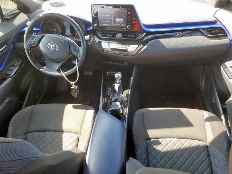  TOYOTA C-HR 2021 Белы