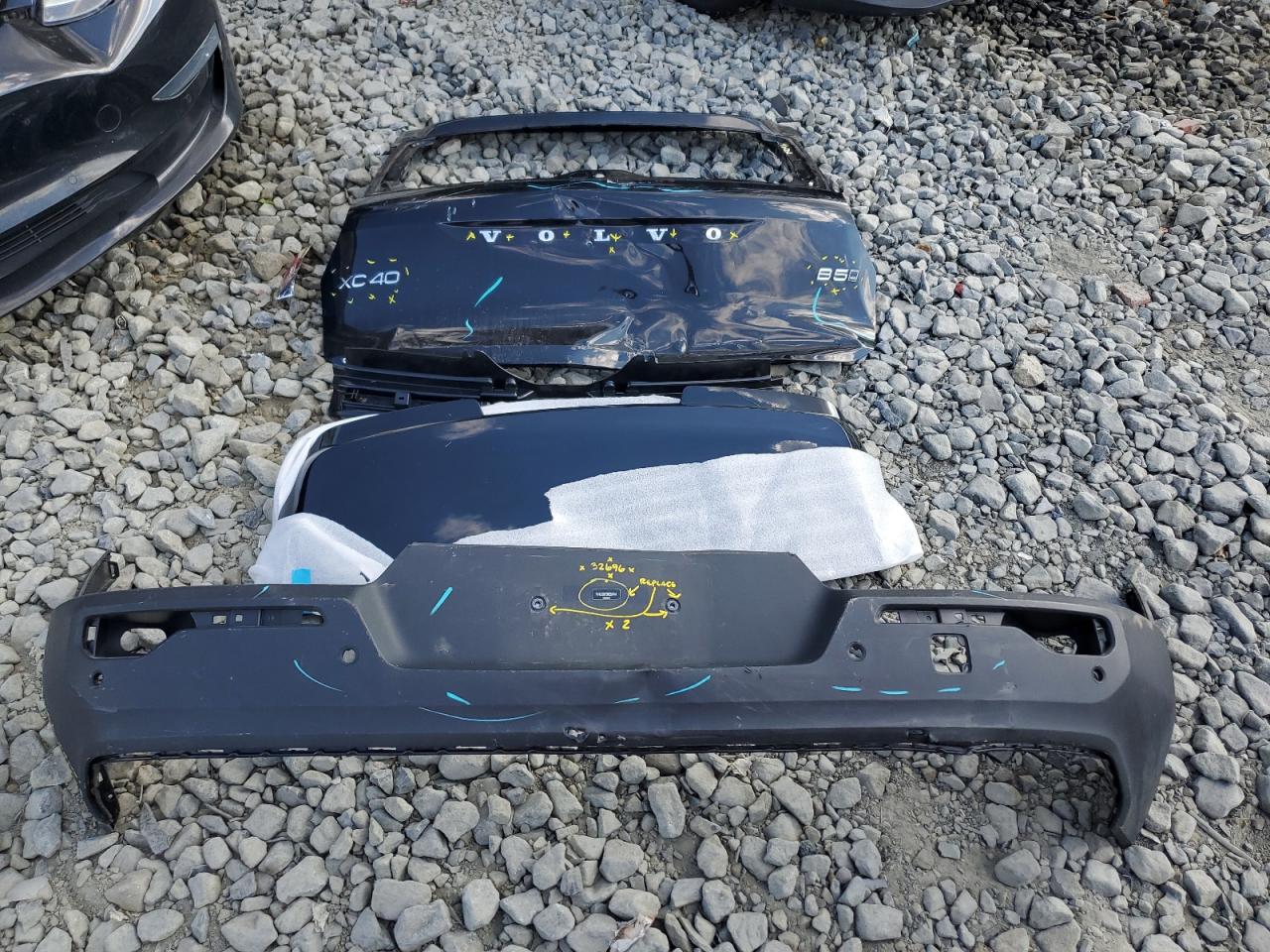 2024 Volvo Xc40 Ultimate VIN: YV4L12UF3R2224141 Lot: 71275915