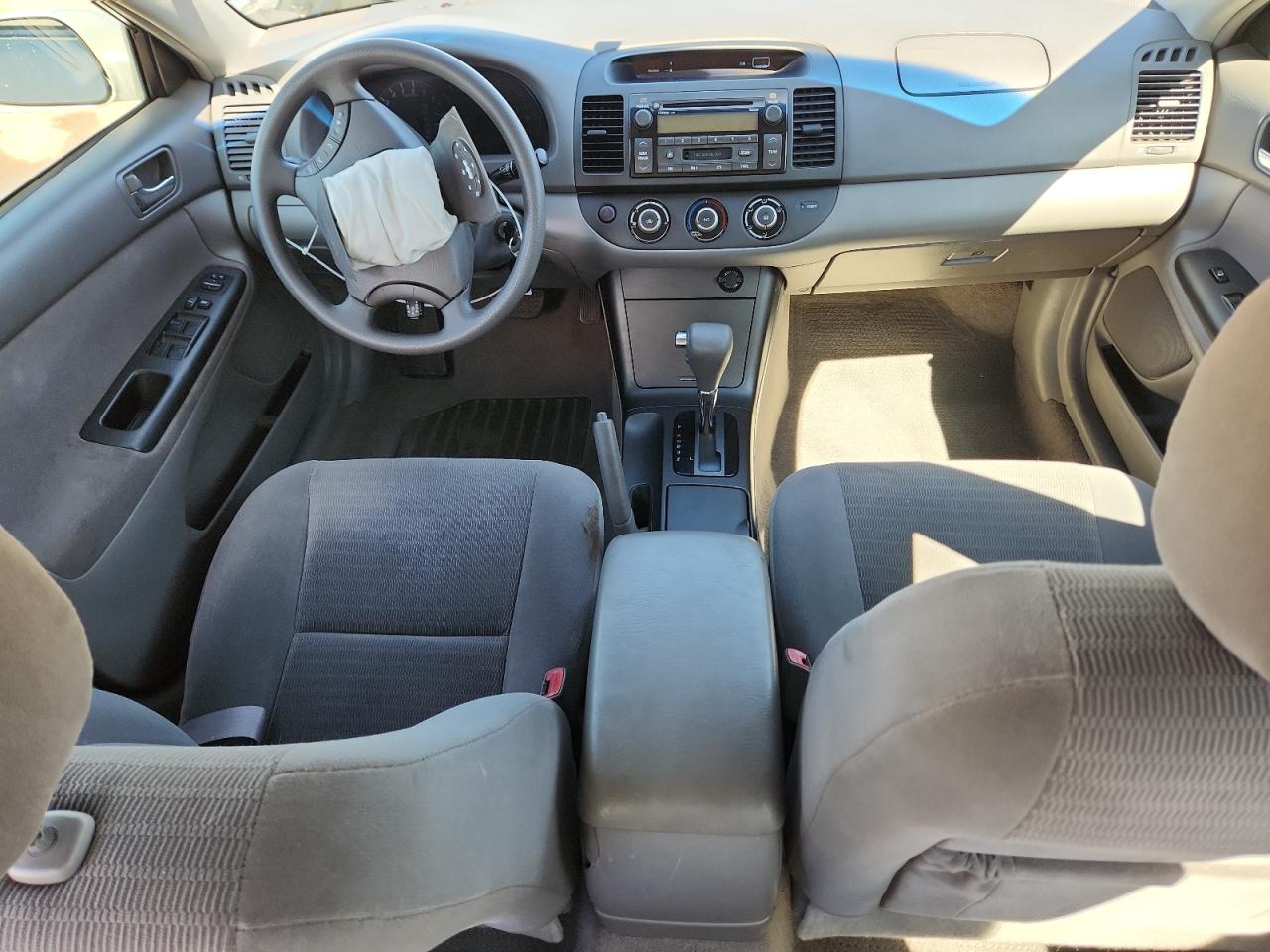 2005 Toyota Camry Le VIN: 4T1BF30K45U105243 Lot: 80756875