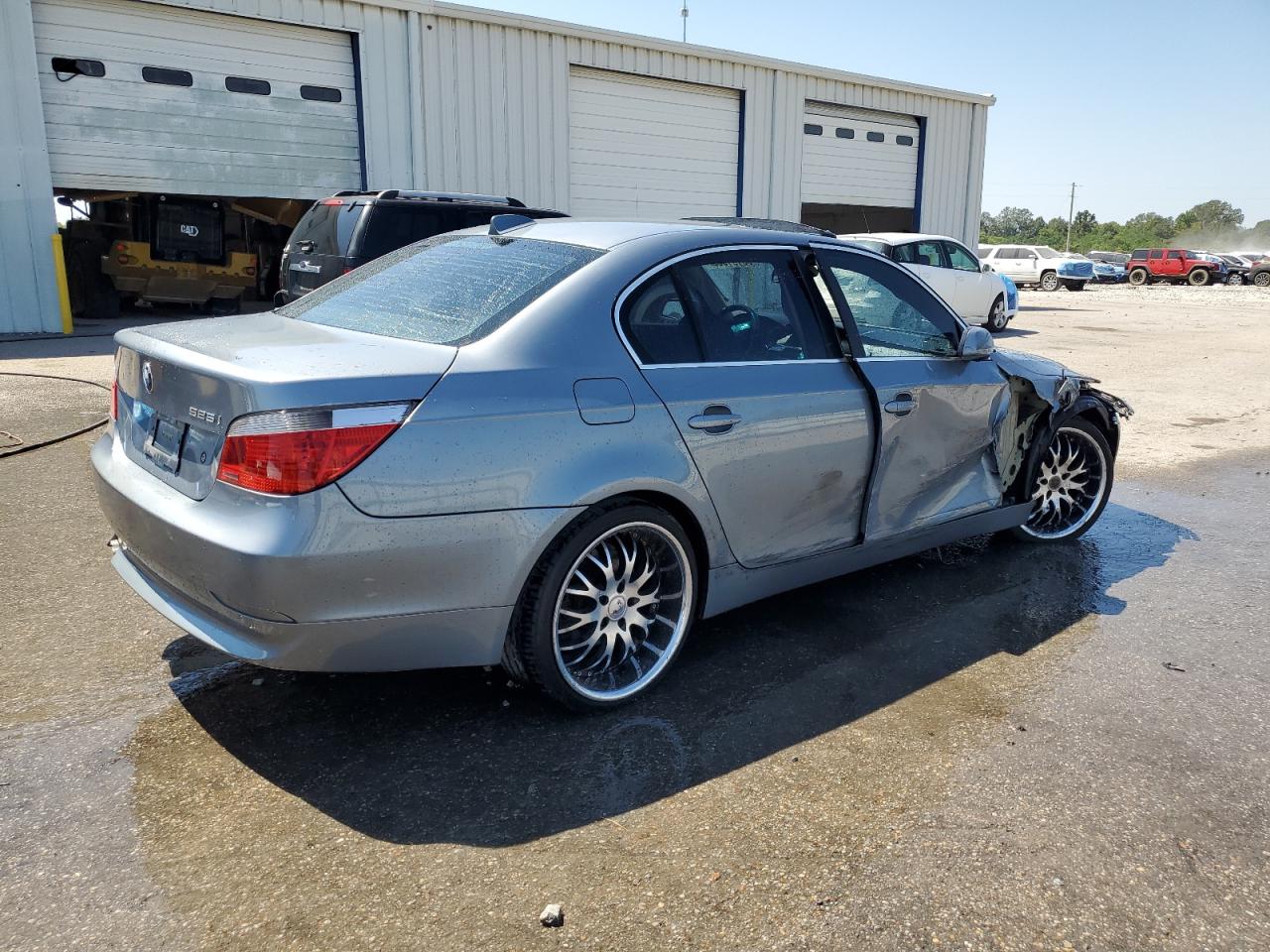 Фото: WBANE53586CK82677