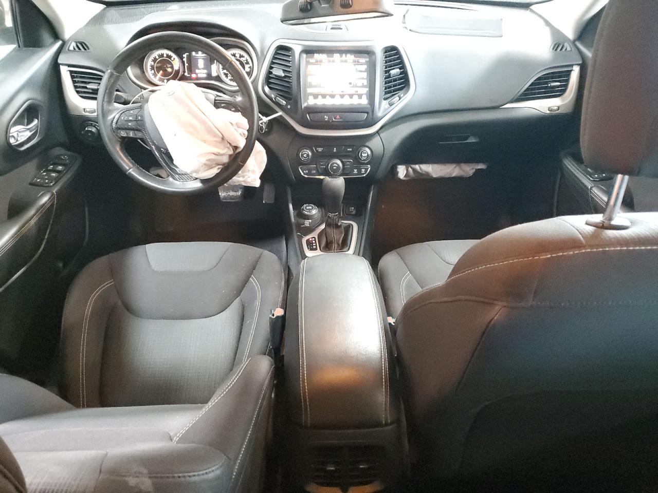 2023 Jeep Cherokee Latitude VIN: 1C4PJMCB1GW183142 Lot: 80549755