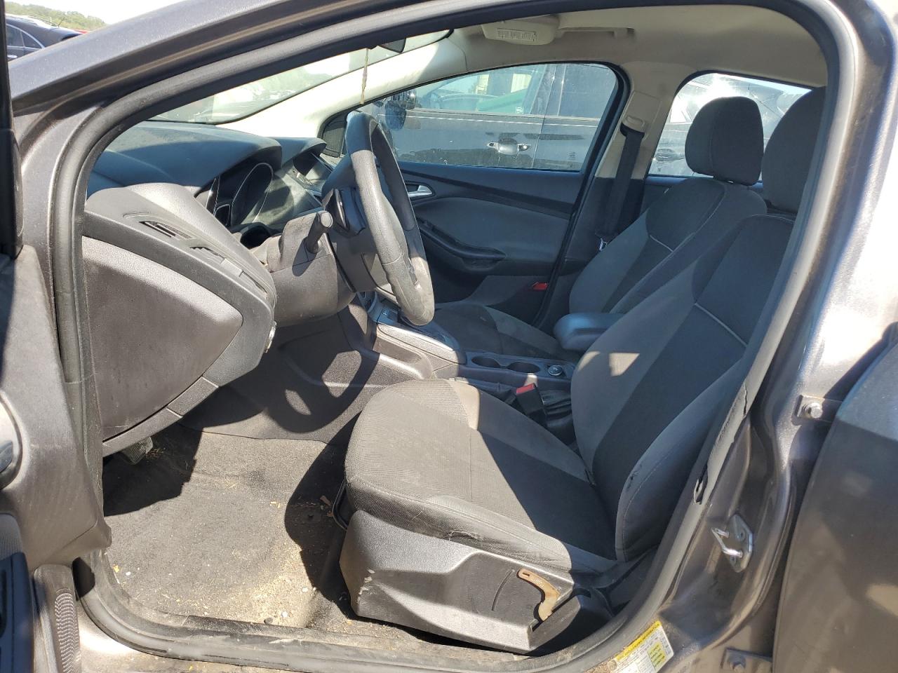 2014 Ford Focus Se VIN: 1FADP3F28EL332903 Lot: 84263595