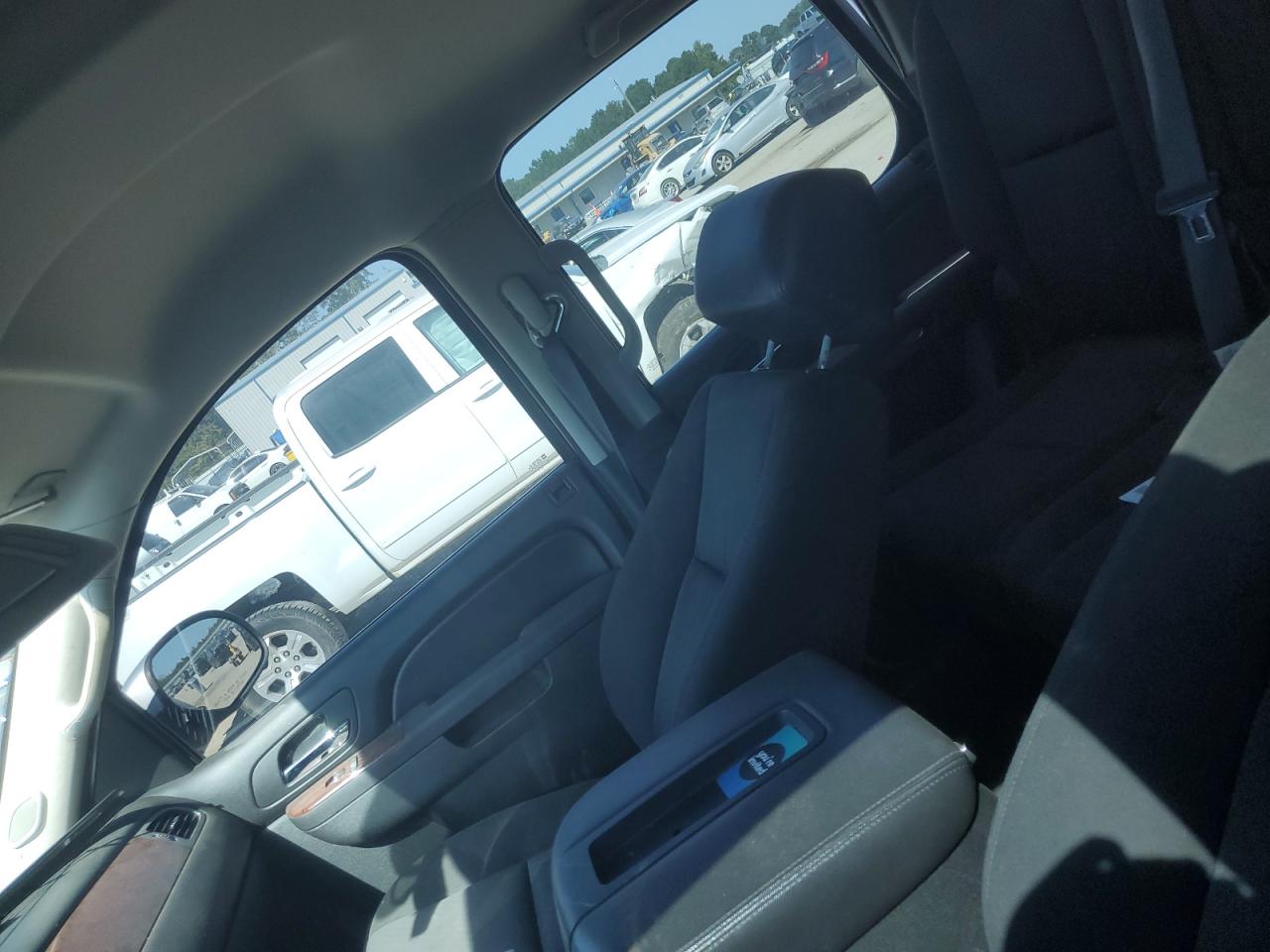 2011 Chevrolet Tahoe K1500 Ls VIN: 1GNSKAE04BR315973 Lot: 80998225