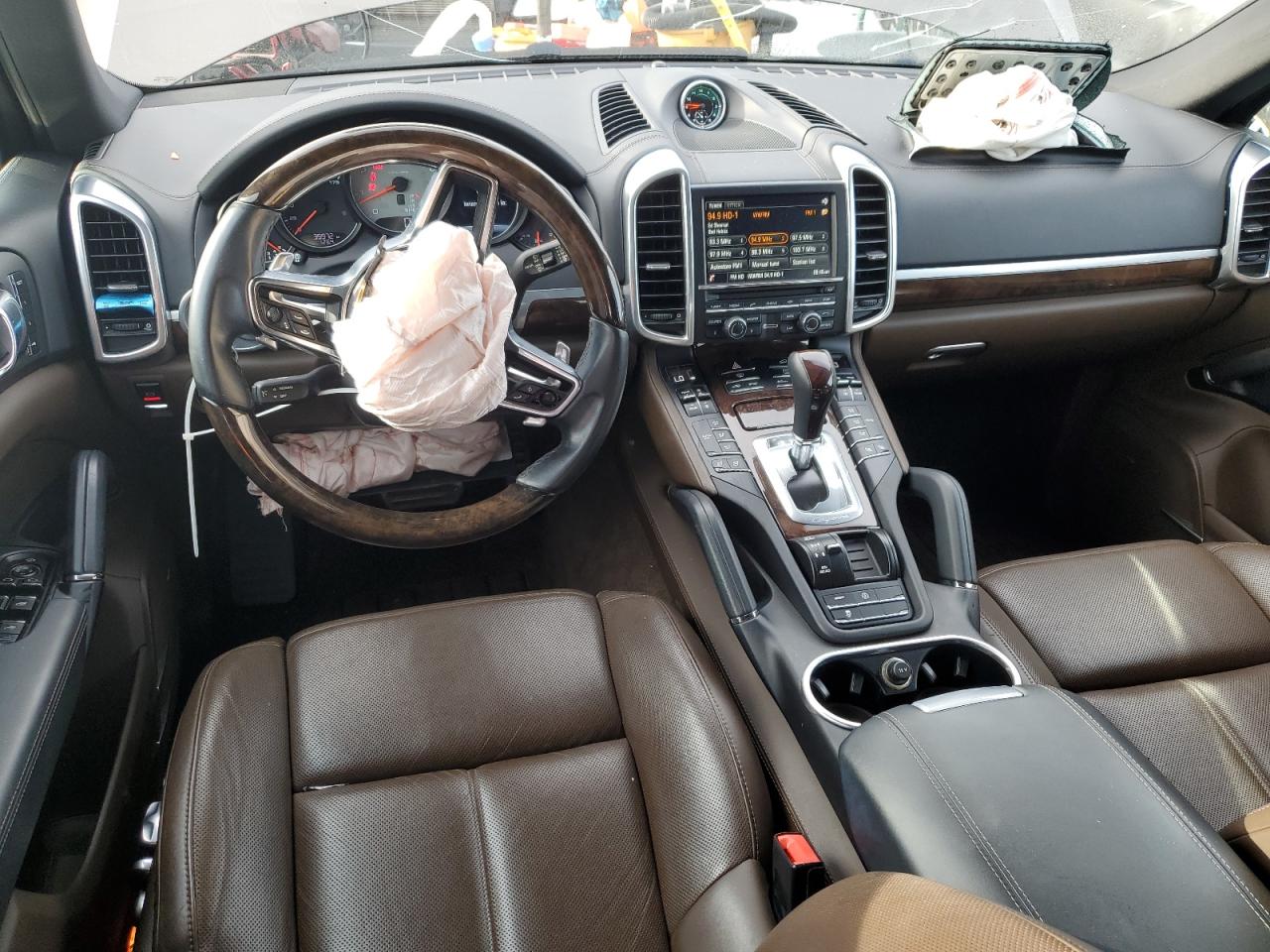 2015 Porsche Cayenne S VIN: WP1AB2A2XFLA59962 Lot: 81690475