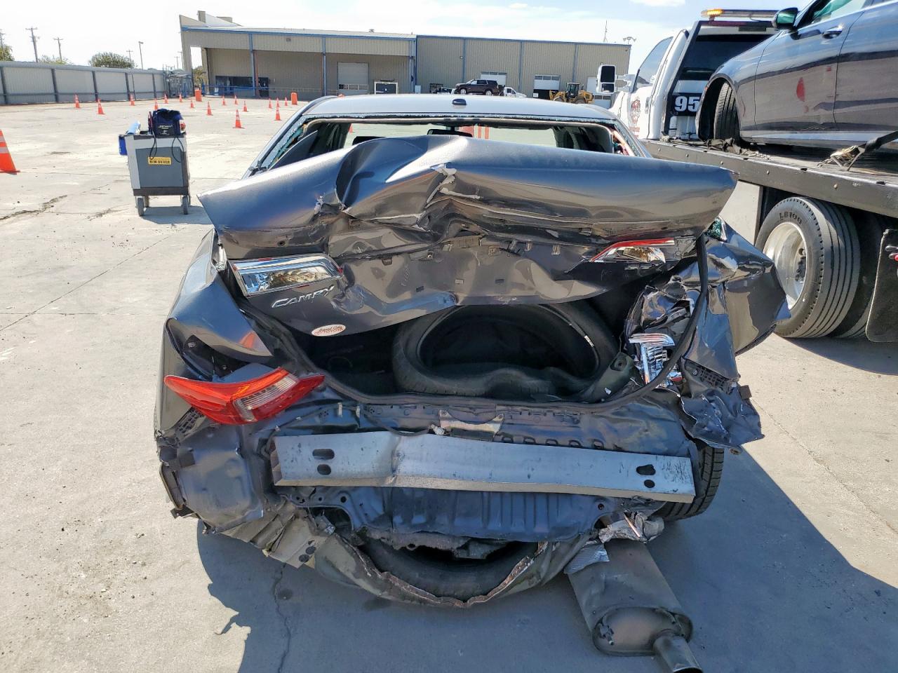 2014 Toyota Camry L VIN: 4T1BF1FK4EU470033 Lot: 81853305