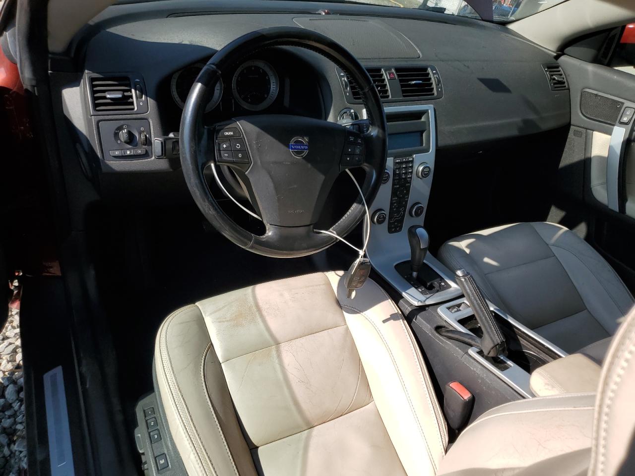 2012 Volvo C70 T5 VIN: YV1672MC5CJ126739 Lot: 81544595