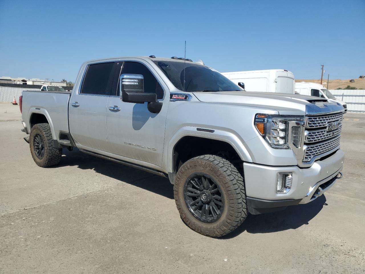 2020 GMC Sierra K2500 Denali VIN: 1GT49REY1LF135418 Lot: 81677525
