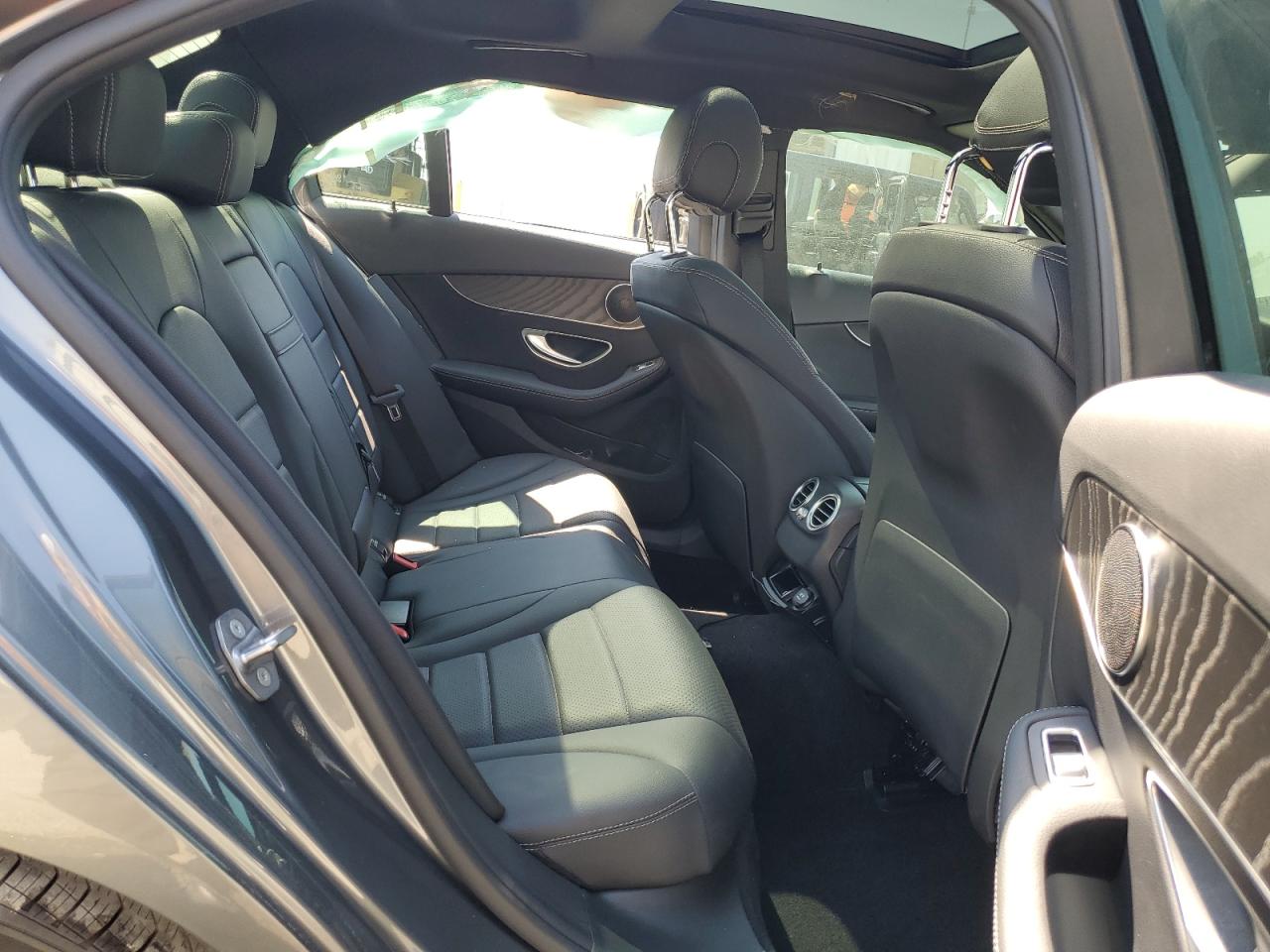 2018 Mercedes-Benz C 300 VIN: WDDWF4JB8JR387223 Lot: 81121385