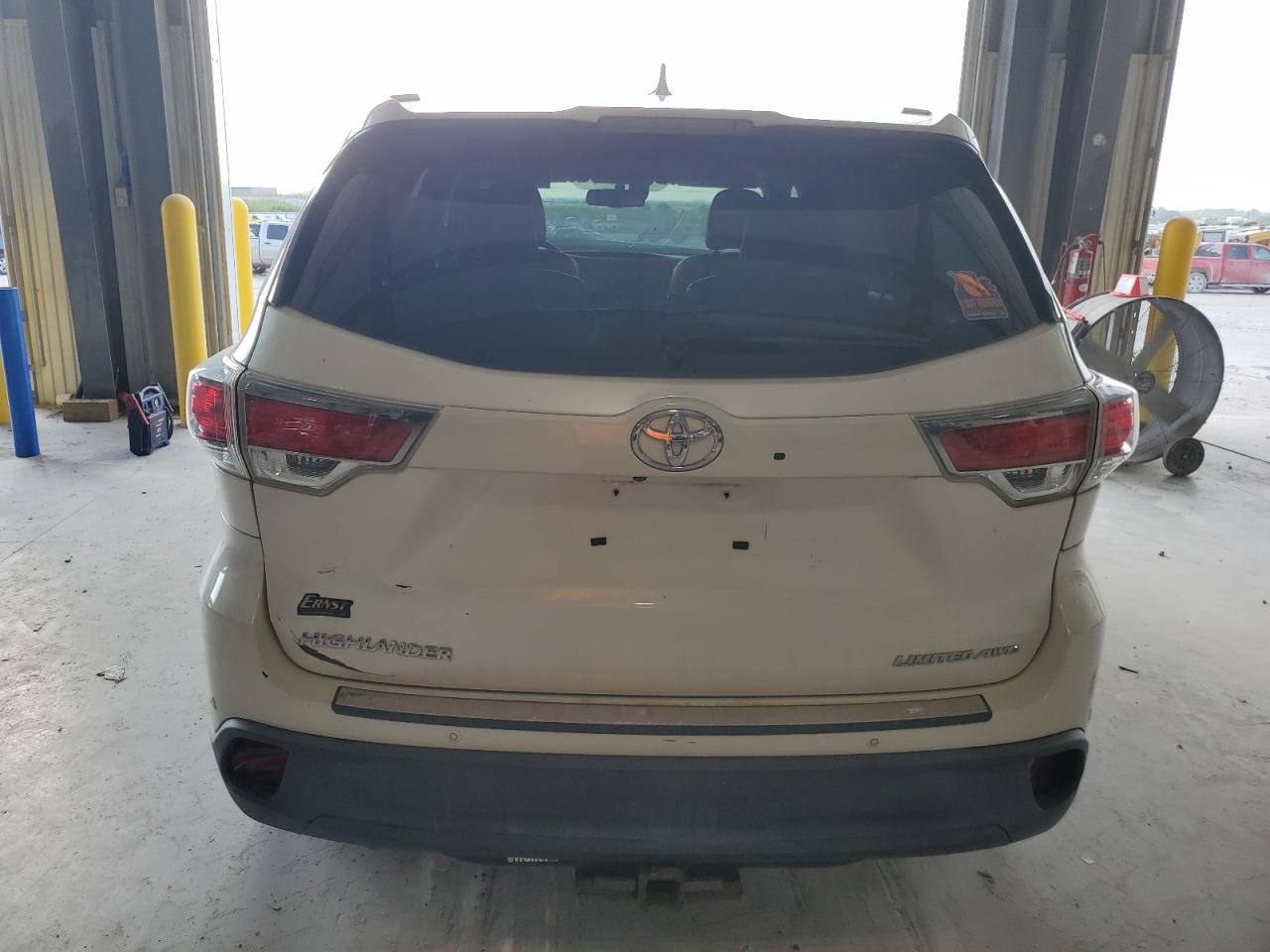 2015 Toyota Highlander Limited VIN: 5TDDKRFH0FS204378 Lot: 81223075