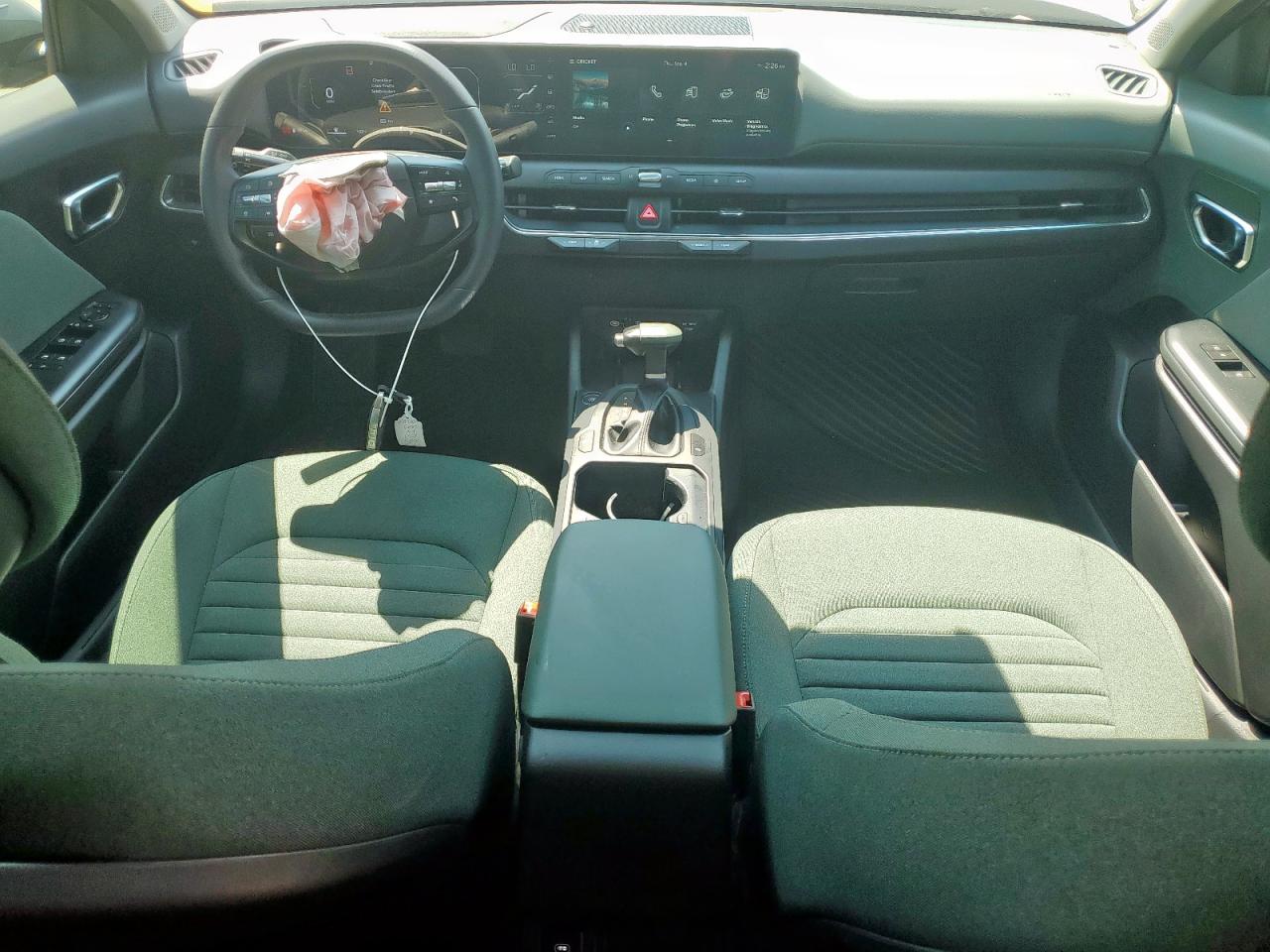 2025 Kia K4 Ex VIN: 3KPFU4DE2SE045107 Lot: 71656835