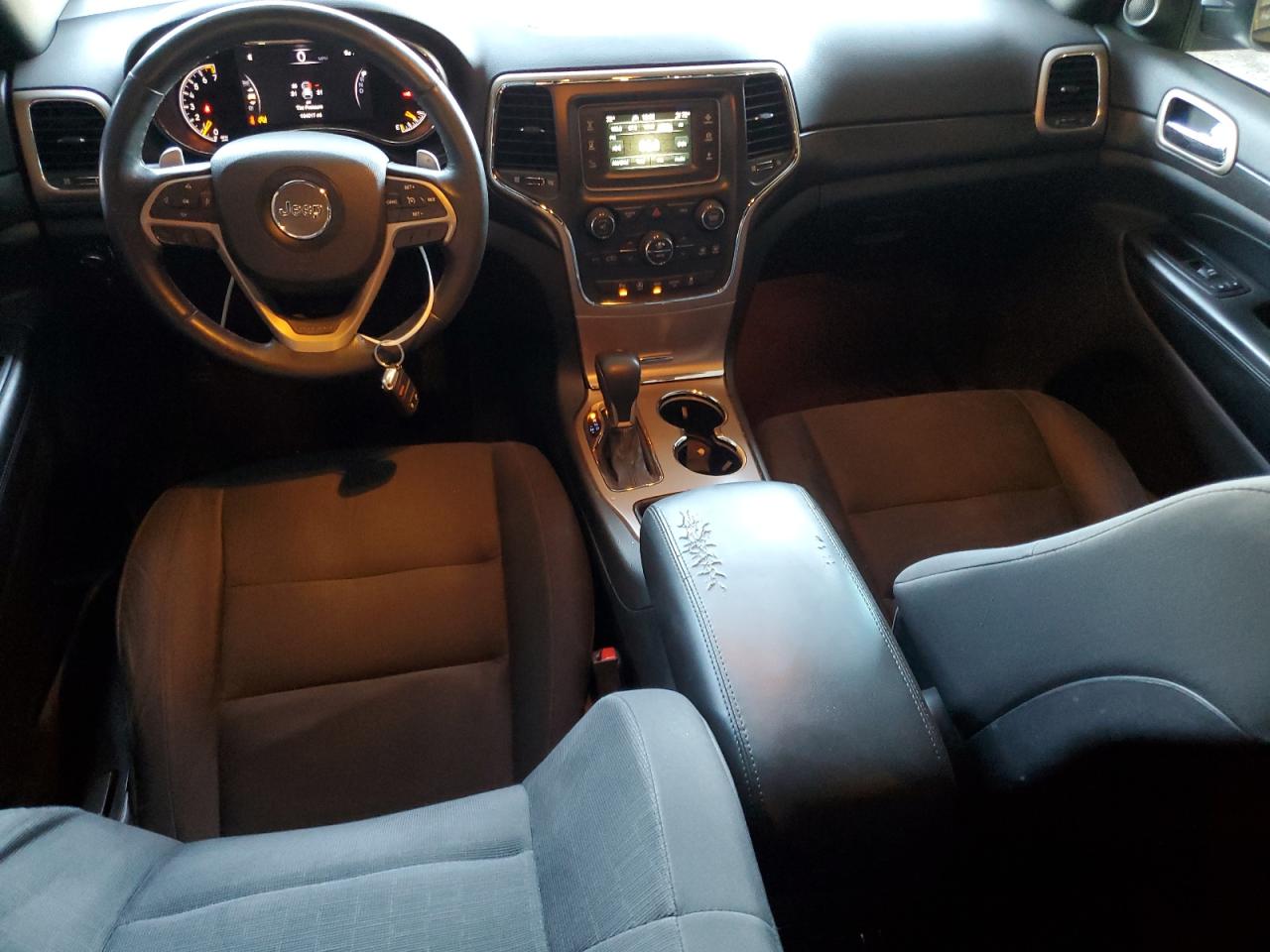 2016 Jeep Grand Cherokee Laredo VIN: 1C4RJEAG4GC320847 Lot: 84811485