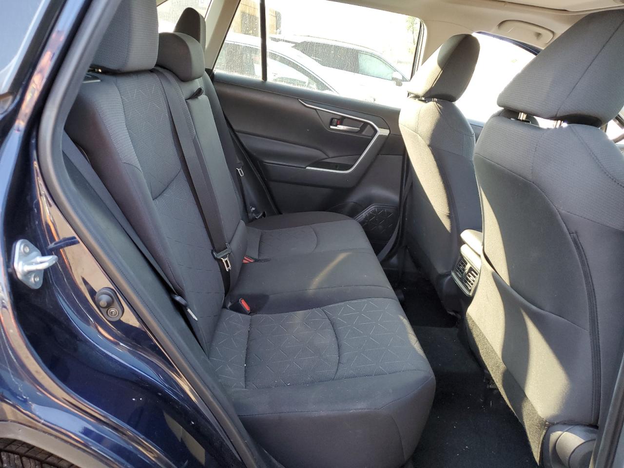 2021 Toyota Rav4 Xle VIN: 2T3P1RFV0MW195375 Lot: 80745905