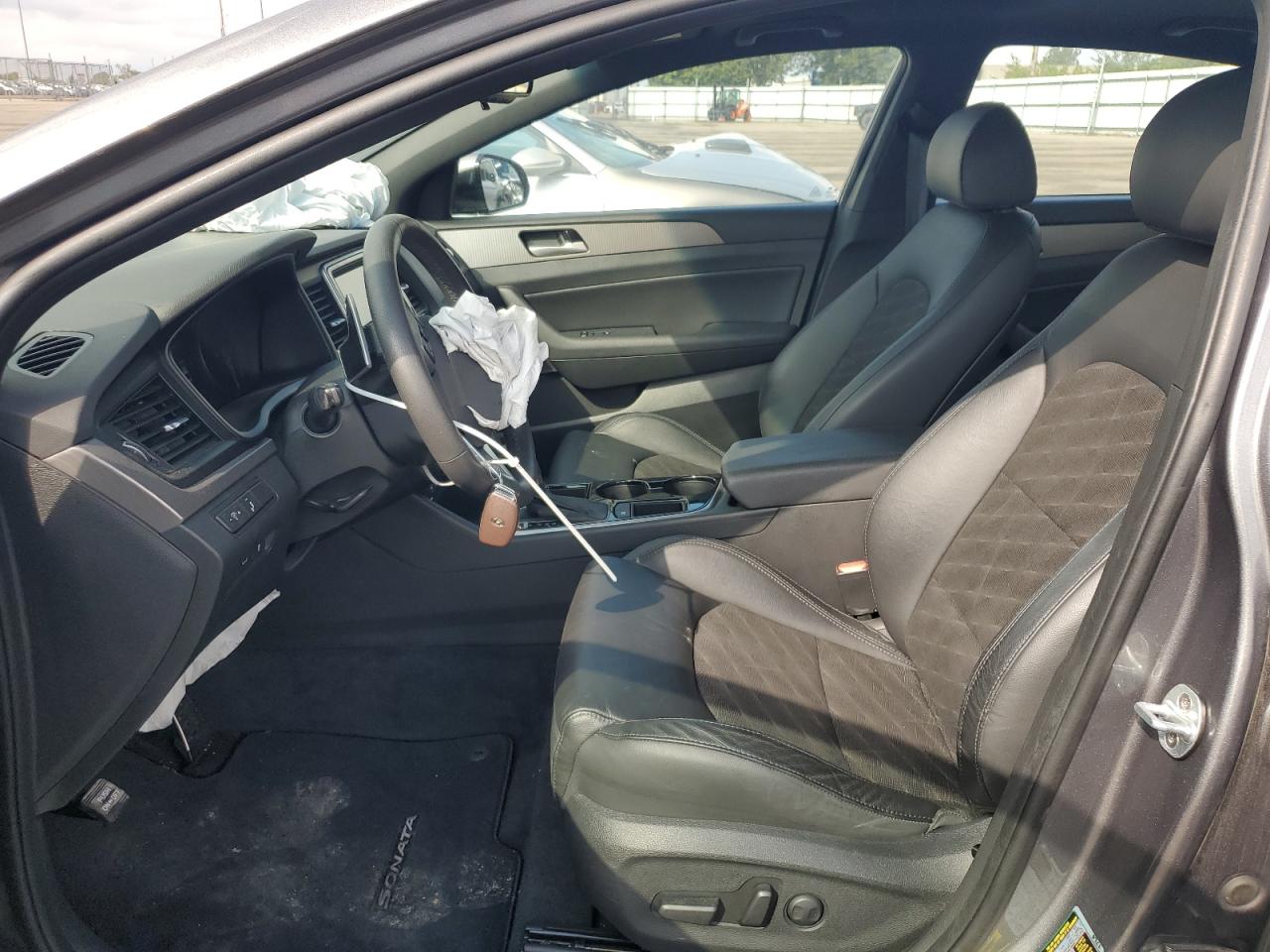 2018 Hyundai Sonata Sport VIN: 5NPE34AF7JH675534 Lot: 81756195