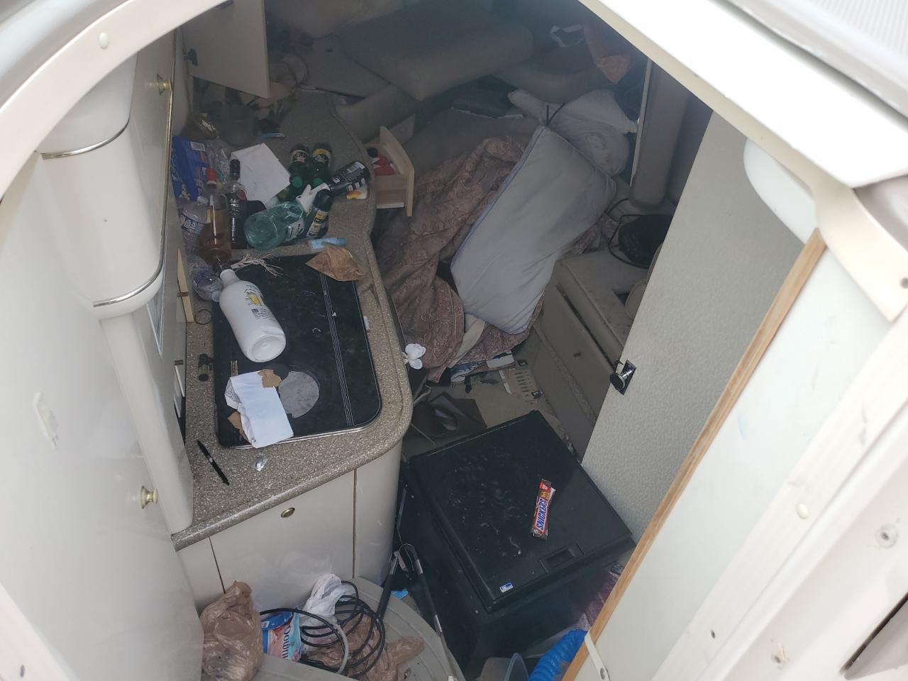 2000 Maxum 3000 Scr VIN: MXPB50MKB000 Lot: 80804115