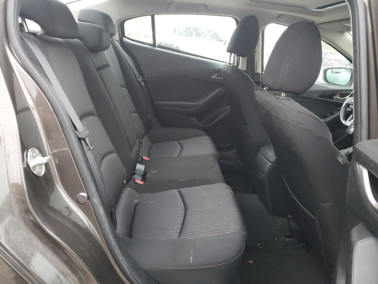 2016 Mazda 3 Touring VIN: JM1BM1W72G1317211 Lot: 82073855