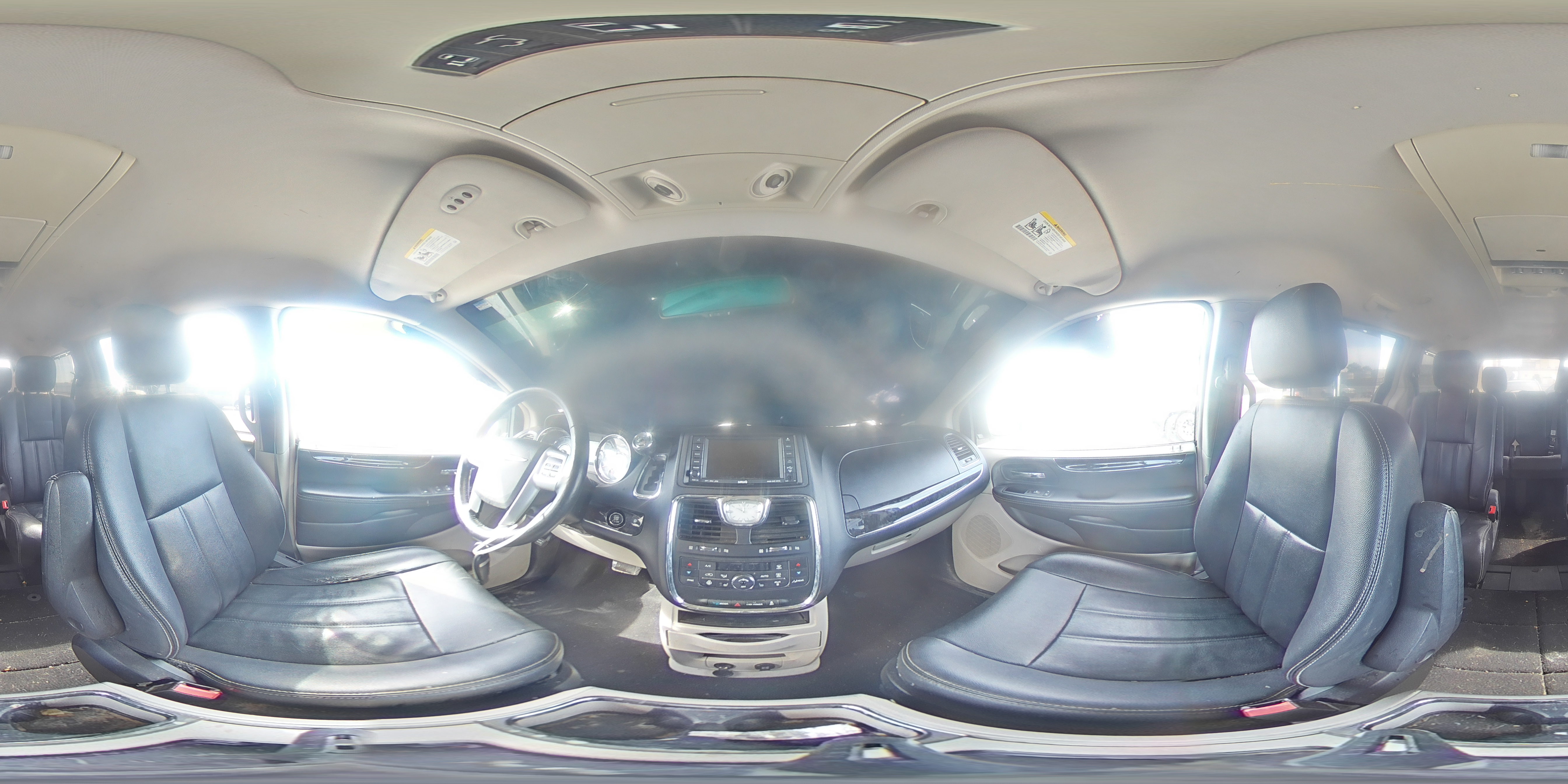 2015 Chrysler Town & Country Touring VIN: 2C4RC1BG2FR752554 Lot: 84590305