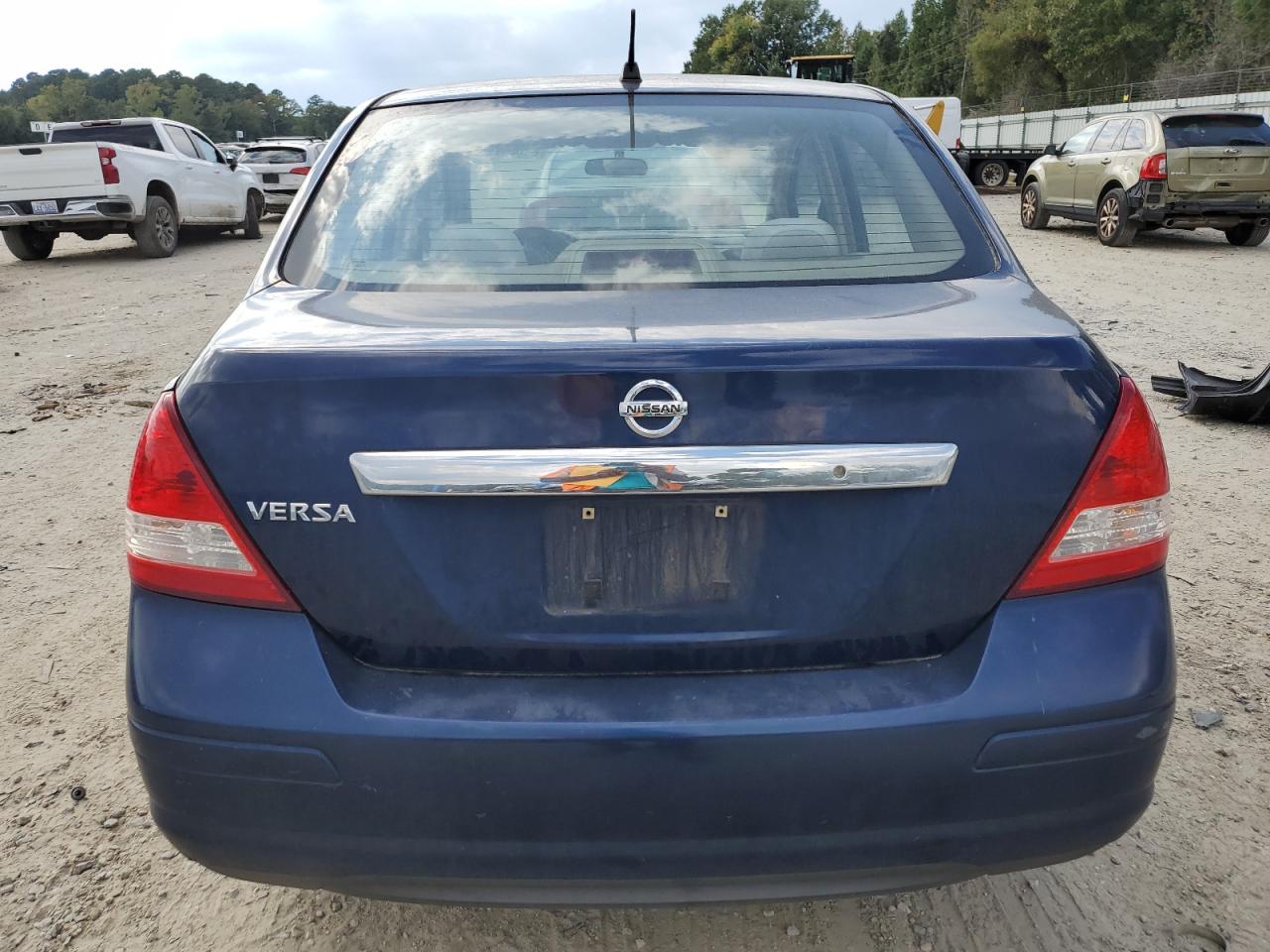 2008 Nissan Versa S VIN: 3N1BC11E48L358042 Lot: 81661825