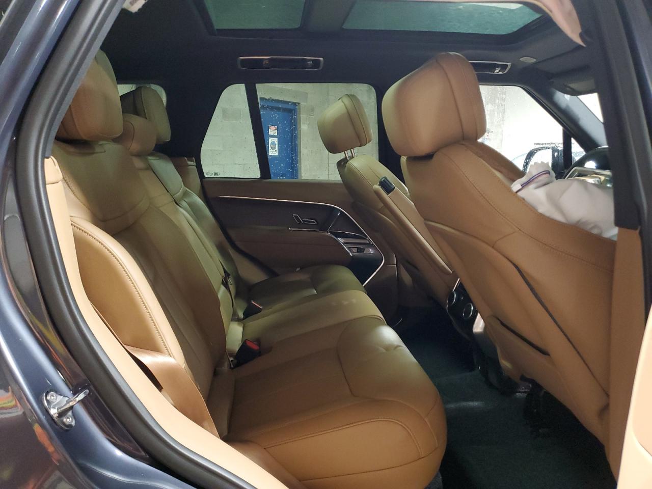 2025 Land Rover Range Rover Se VIN: SALKP9F44SA274763 Lot: 71850015