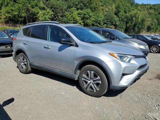 Паркетники TOYOTA RAV4 2016 Серебристый