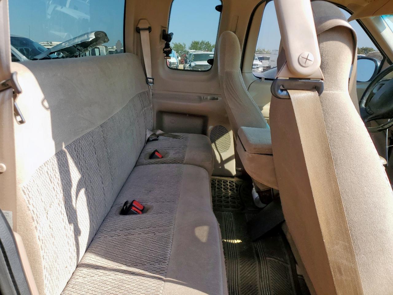 1998 Ford F250 VIN: 1FTPX28L1WKC00161 Lot: 71926115