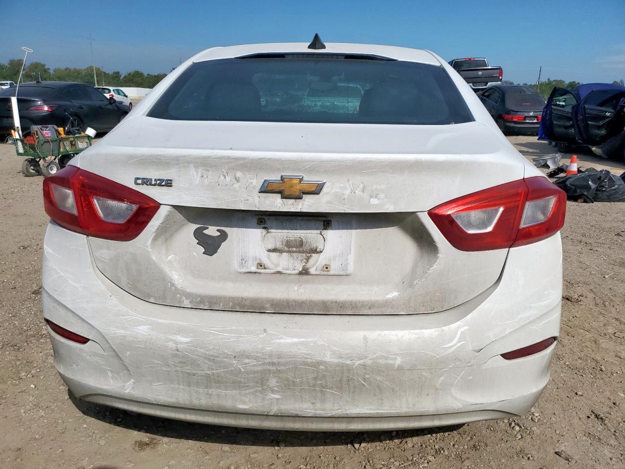 2017 Chevrolet Cruze Ls VIN: 1G1BC5SM2H7164651 Lot: 84215235