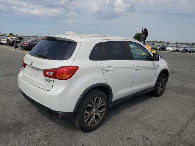  MITSUBISHI OUTLANDER 2017 Белы