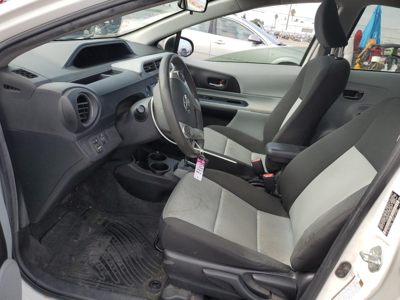 2012 Toyota Prius C VIN: JTDKDTB37C1525707 Lot: 81075825