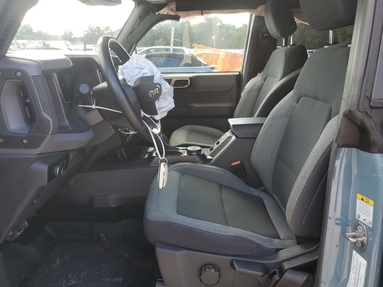 2022 Ford Bronco Base VIN: 1FMDE5BH0NLB87924 Lot: 71322925