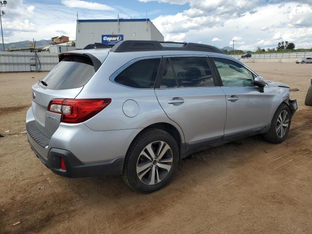  SUBARU OUTBACK 2019 Srebrny
