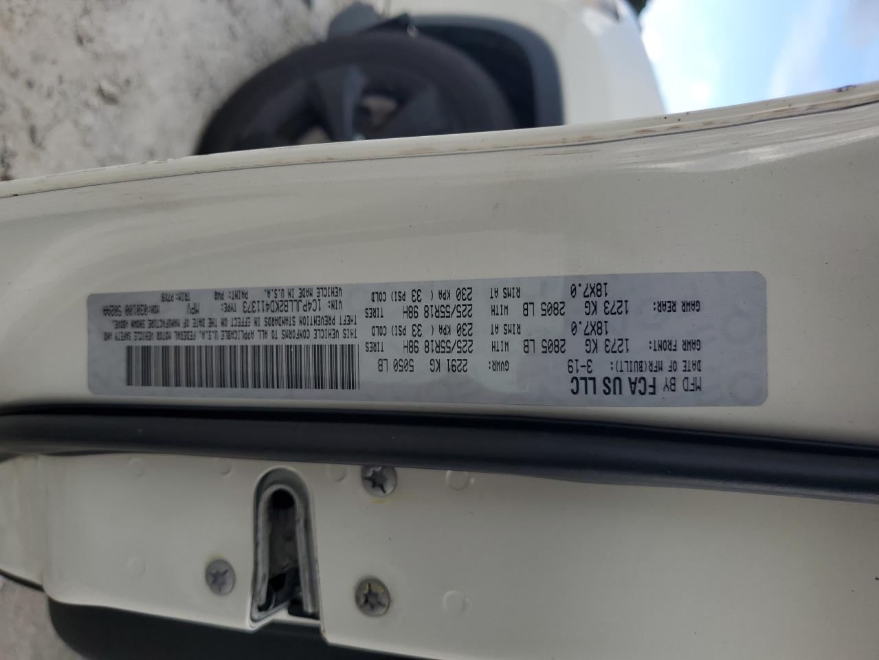 2019 Jeep Cherokee Latitude Plus VIN: 1C4PJLLB2KD411373 Lot: 81823075