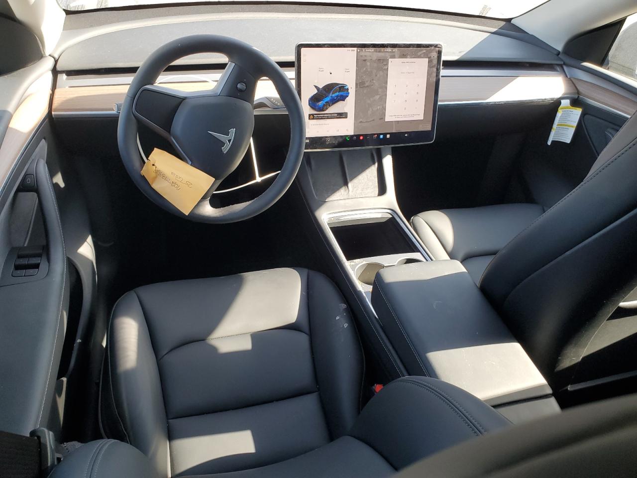 2025 Tesla Model Y VIN: 7SAYGAEEXSF256579 Lot: 70277335